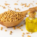 فوائد زيت الخردل للشعر الأبيض
