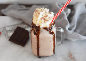 طريقة عمل هوت تشوكليت بالكريمة