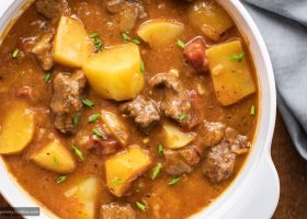 طريقة عمل يخني بطاطس