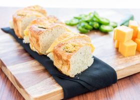 طريقة عمل خبز الشيدر