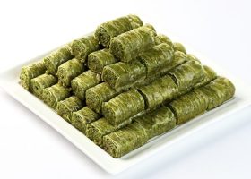 طريقة عمل أصابع الجلاش بالفستق الحلبي التركية