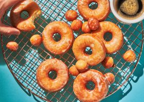 طريقة عمل الدوناتس الزجاجي