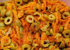 طريقة عمل سلطة زيتون حارة