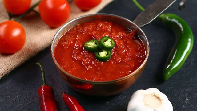 طريقة عمل صلصة دقوس حارة