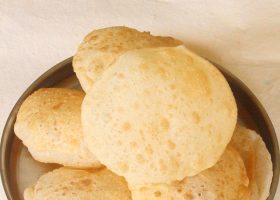 طريقة عمل عجينة خبز البوري الهندي