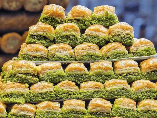 طريقة عمل بقلاوة ليالي لبنان