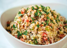 طريقة عمل سلطة البرغل والكينوا