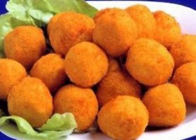 طريقه عمل كرات الدجاج بالبقسماط