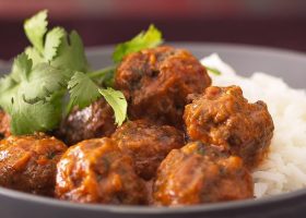 طريقة عمل كفتة الارز اليونانية