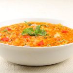 طريقة عمل شوربة العدس بالبرغل والأرز