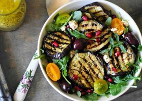 طريقة عمل سلطة الباذنجان المشوي للرجيم
