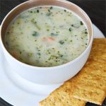 طريقة عمل شوربة الكراث بالبطاطس والكريمة