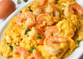 طريقة عمل عجة الجمبرى