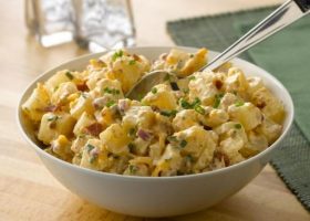 طريقة عمل سلطة البطاطس بالماسترد