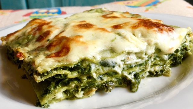 طريقة عمل لازانيا بالسبانخ والبشاميل