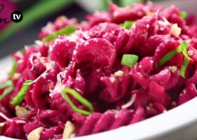 طريقة عمل المكرونة بالشمندر