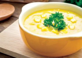 طريقة عمل الشوربة الشتوية بالذرة والمشروم