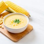 طريقة عمل شوربة الذرة بالريحان