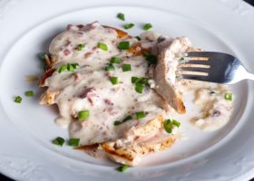 طريقة عمل دجاج ألفريدو مع الأرز