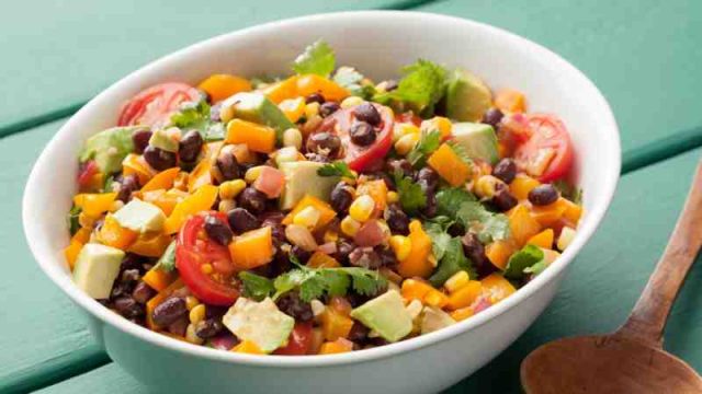 طريقة عمل سلطة الفول الشامية