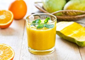 طريقة عمل كوكتيل المانغو بالبرتقال