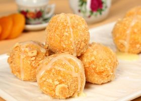 طريقة عمل حلى المشمش المجفف وجوز الهند الصحي