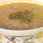 طريقة عمل شوربة الفريكة بالدجاج والخضار