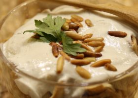 خبز الرقاق القطري باللبن