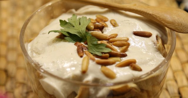 طريقة خبز الرقاق القطري باللبن