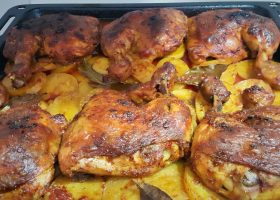 طريقة عمل دجاج بالفرن مع بطاطس