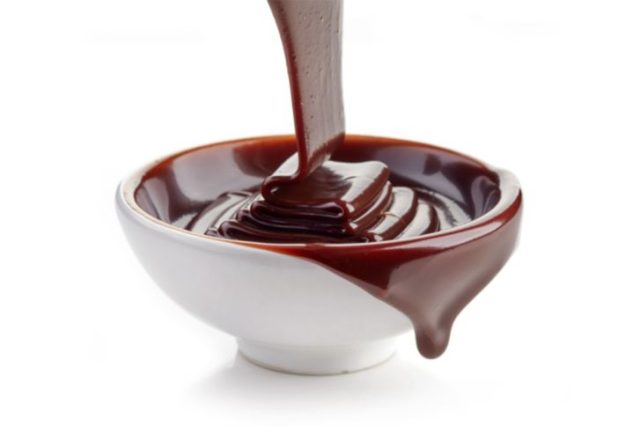 طريقة عمل صوص الشوكولاتة بدون حليب