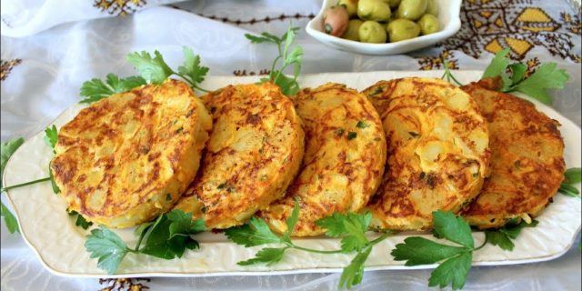 طريقة عمل فطيرة البطاطس المحشية