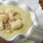 طريقة عمل شوربة القرنبيط بالدجاج الهندية