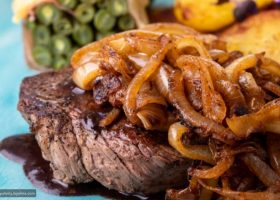 طريقة عمل ستيك بصوص البصل