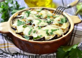 طريقة عمل صينية الدجاج بالباذنجان