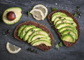 طريقة عمل أفوكادو مشوي