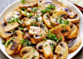 طريقة عمل فطر مطفى بالكزبرة