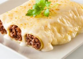 طريقة عمل الكانيلوني بالبشاميل