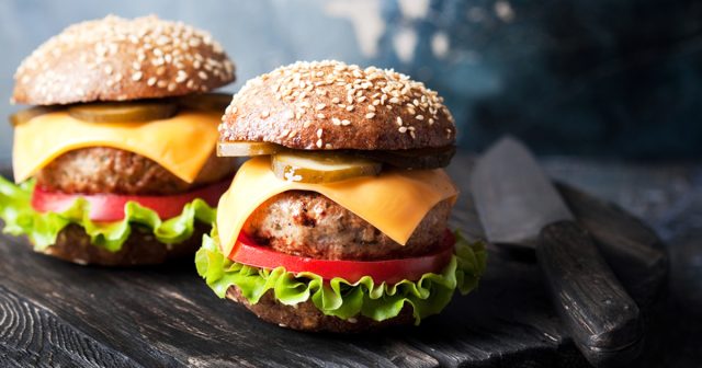 طريقة عمل برجر اللحم بالشوفان للرجيم