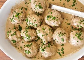 طريقة عمل كفتة بالصوص البني