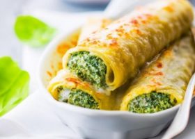 طريقة عمل كانيولونى السبانخ