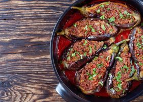 طريقة عمل باذنجان شيخ المحشي