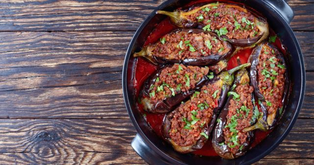 طريقة عمل باذنجان شيخ المحشي