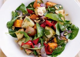 طريقة عمل الخضار المشوي مع جبن فيتا