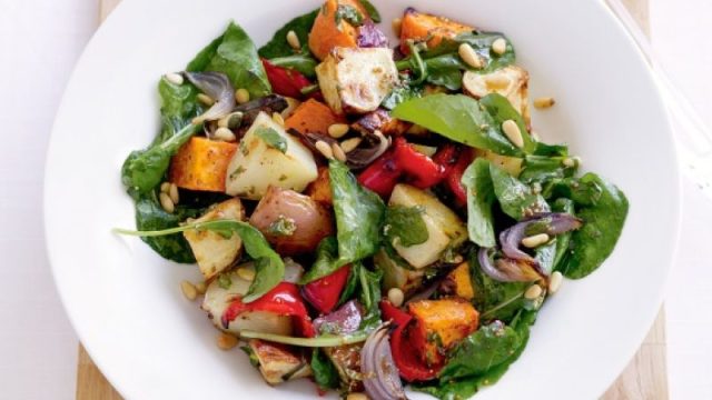 طريقة عمل الخضار المشوي مع جبن فيتا