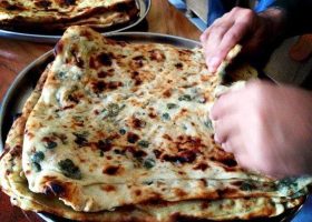 طريقة عمل خبز الزعتر الأخضر