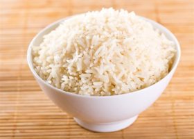 طريقة عمل أرز مع جوز الهند