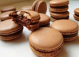 طريقة عمل الماكرون بالبندق