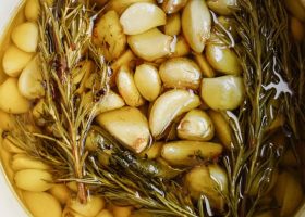 طريقة عمل الثوم المشوي