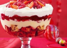 طريقة عمل ترايفل الكاسترد والجلي